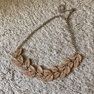 Beautiful gold leaf necklace!